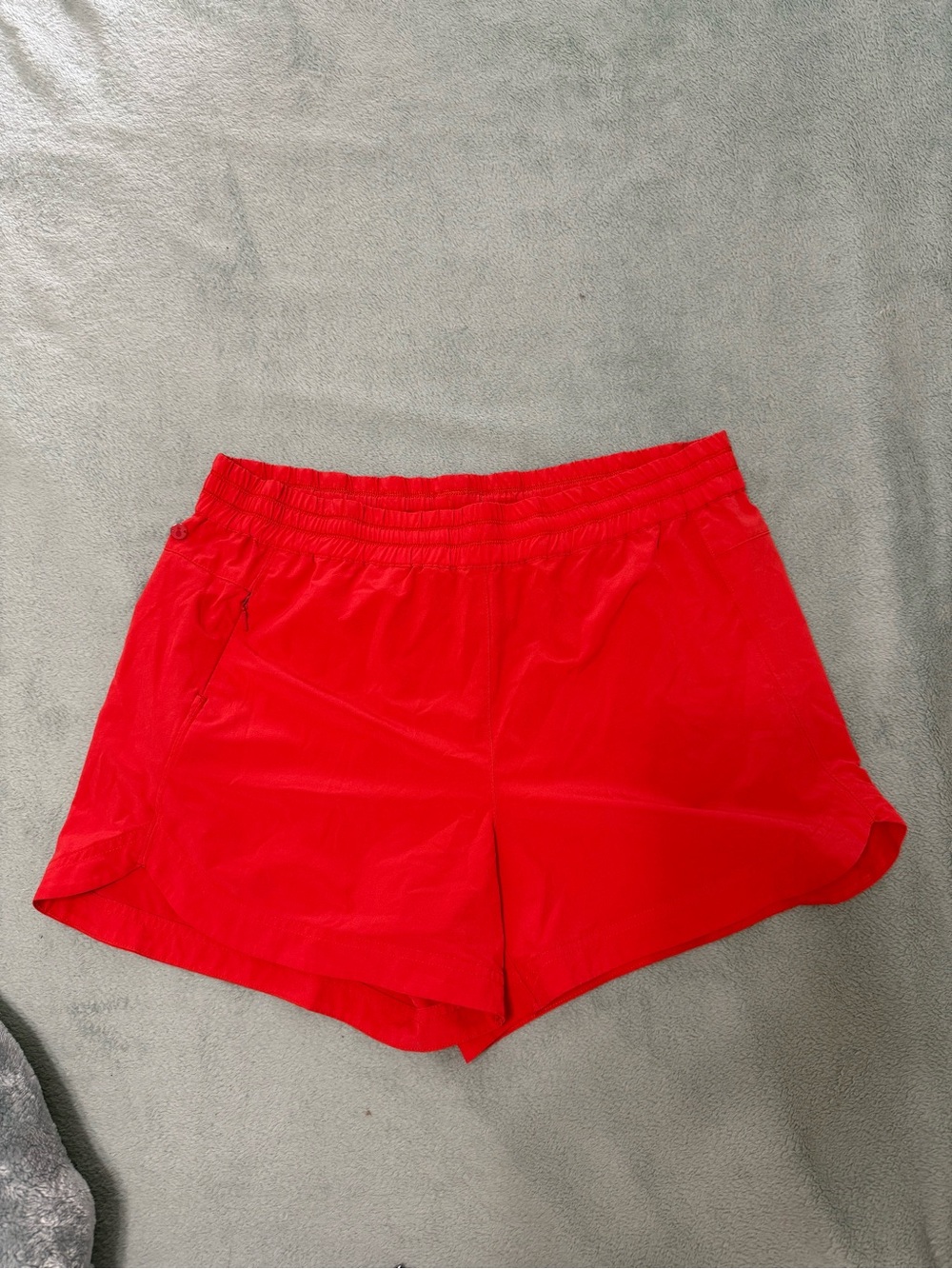 🌺Tommy Bahama IslandZone Women’s Red Performance Athletic Shorts Size Medium